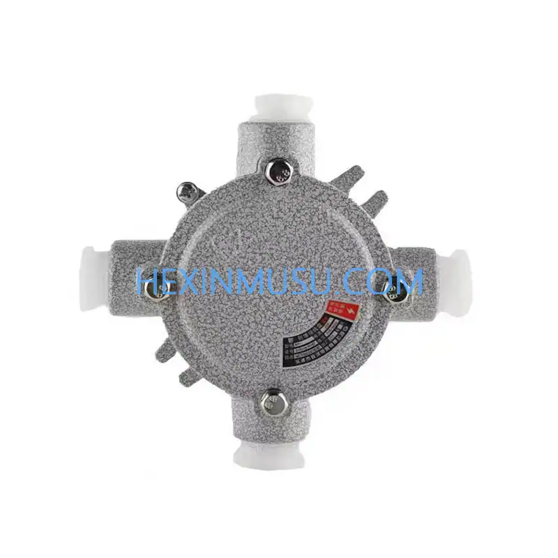 Explosion-proof junction box